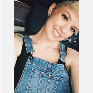 Meet your Posher, Deanna